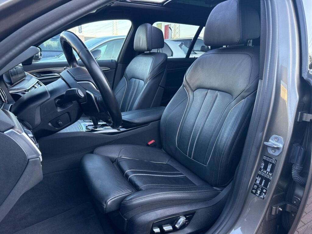530 d Touring xDrive Luxury neuer Motor Panodach