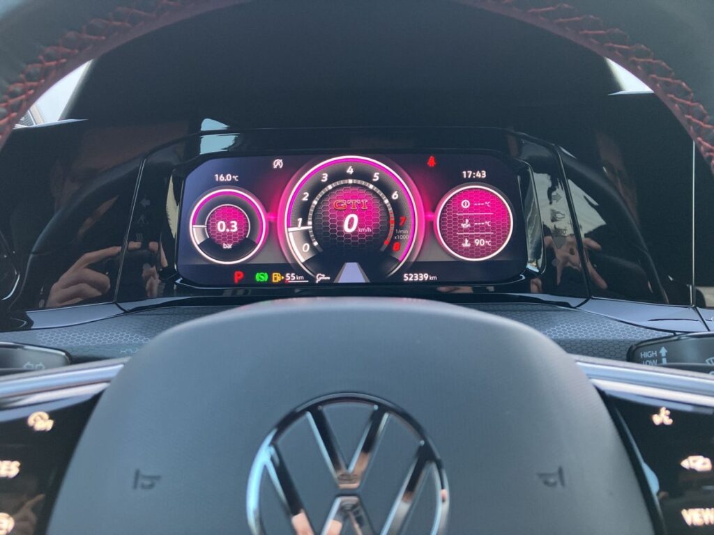 Golf GTI Clubsport 2,0 TSI DSG Black-Style Akrap