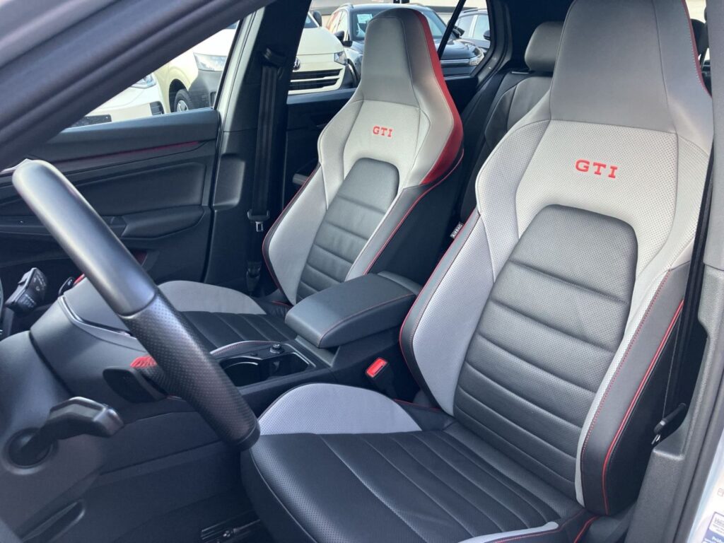 Golf GTI Clubsport 2,0 TSI DSG Black-Style Akrap