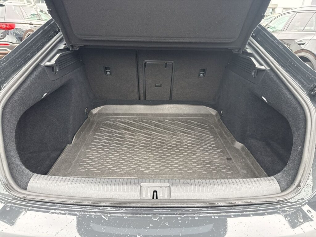 Arteon R-Line 2.0 TSI DSG Led Navi