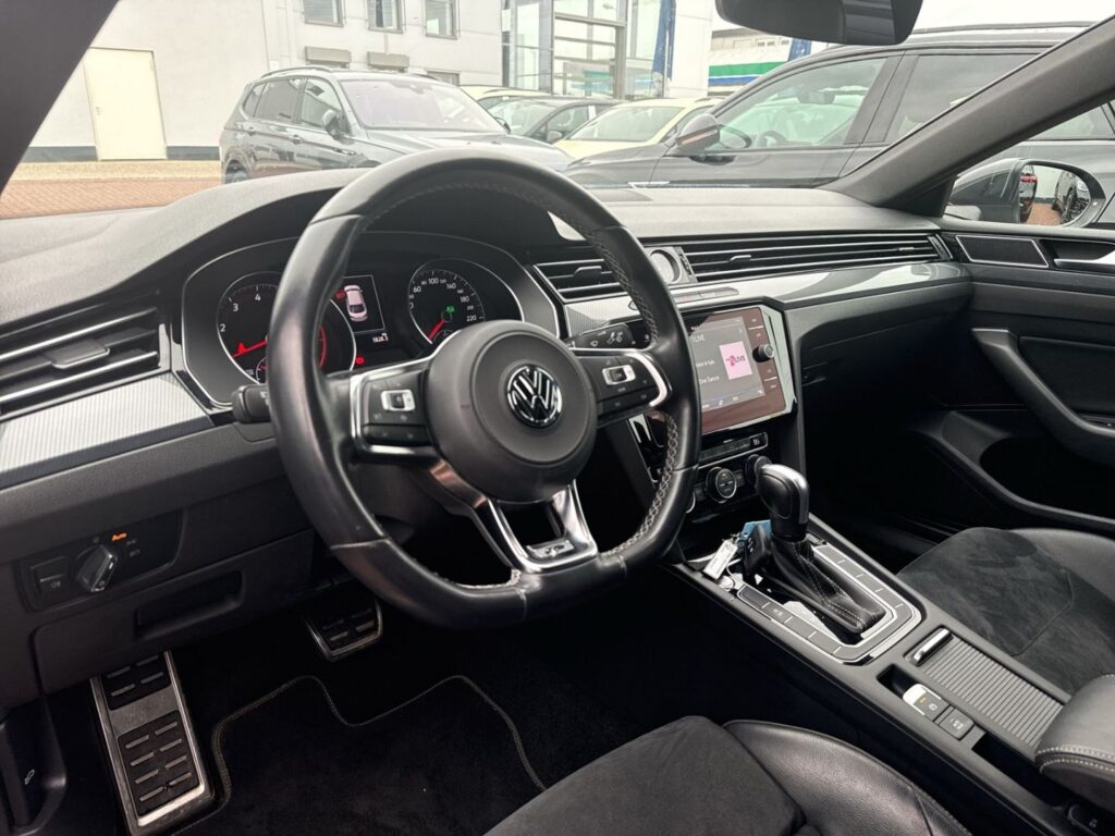 Arteon R-Line 2.0 TSI DSG Led Navi