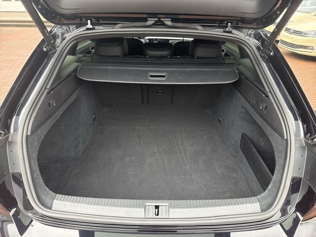 Arteon Shooting Brake R-Line 2,0 TDI DSG DCC Kam