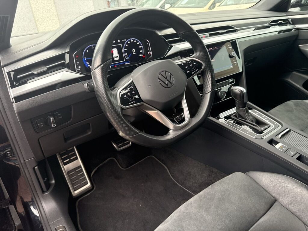 Arteon Shooting Brake R-Line 2,0 TDI DSG DCC Kam