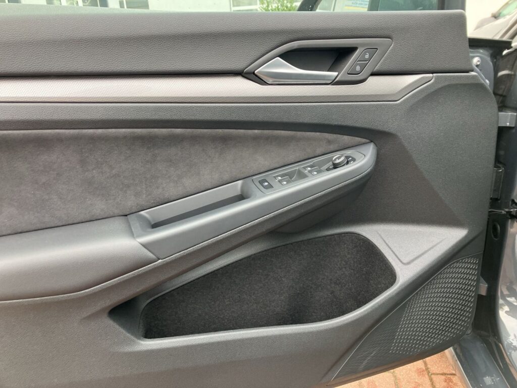 Golf Edition 50 1,5 eTSI DSG IQ-Light Head-Up