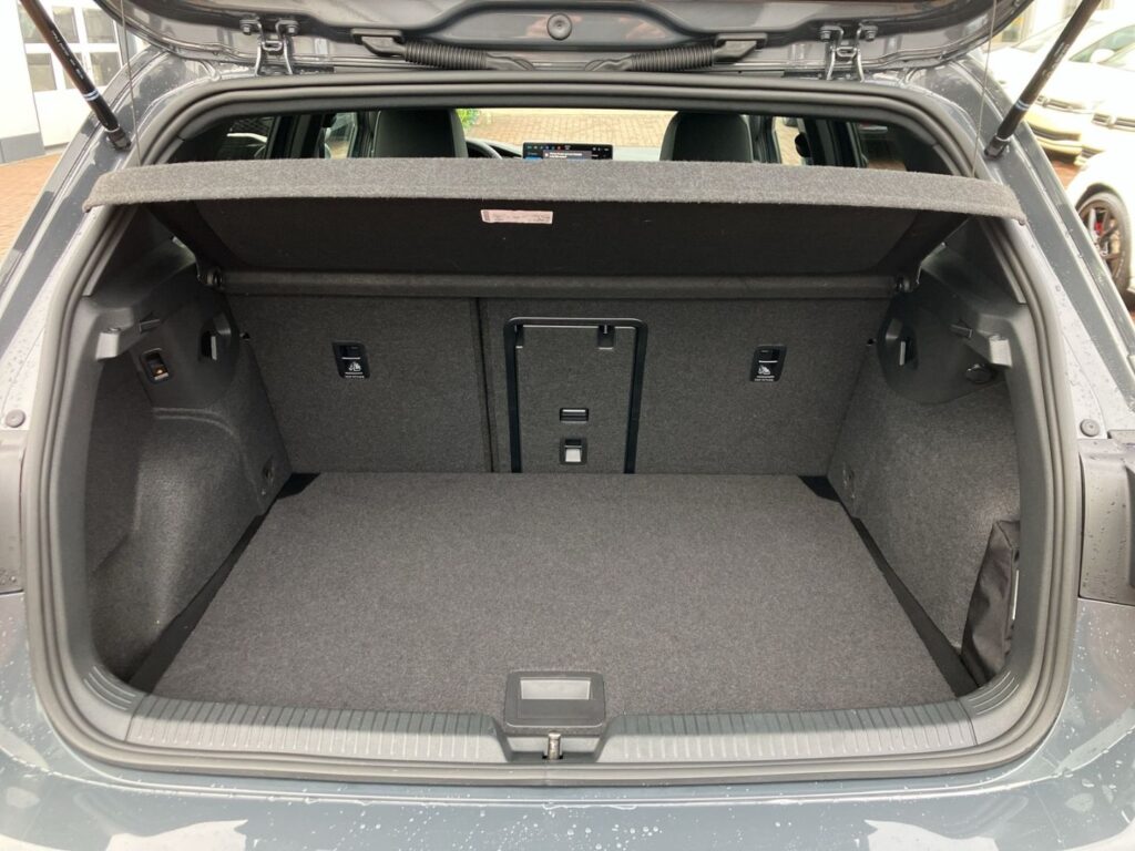 Golf Edition 50 1,5 eTSI DSG IQ-Light Head-Up