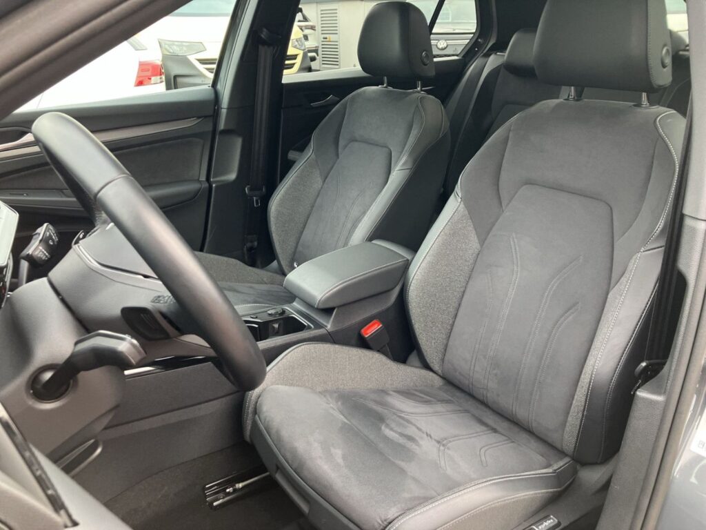 Golf Edition 50 1,5 eTSI DSG IQ-Light Head-Up