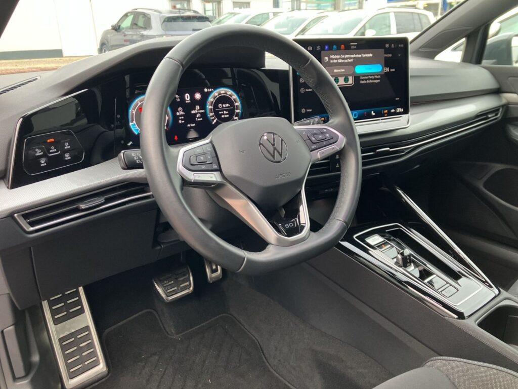 Golf Edition 50 1,5 eTSI DSG IQ-Light Head-Up