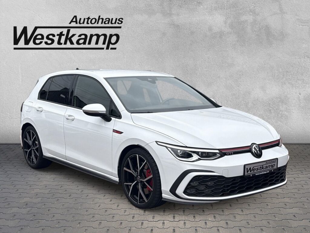 Golf VIII GTI 2,0 TSI DSG 19'' Estoril Kamera Le