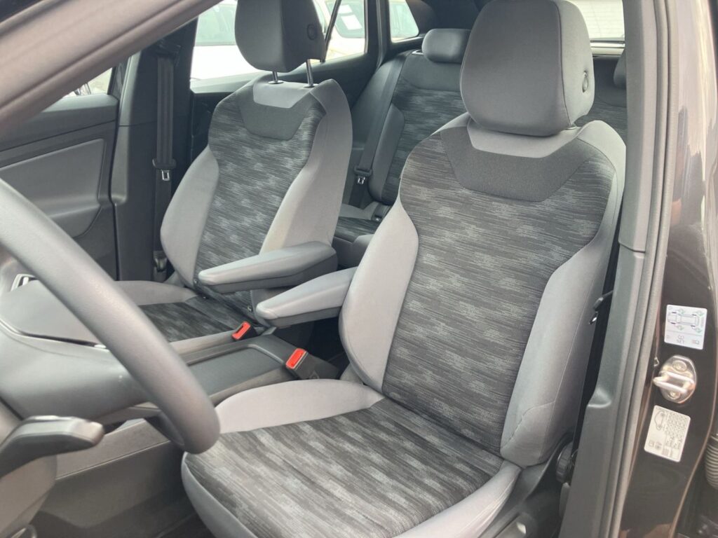 ID.4 Pure Led Navi-Pro 1.Hand Einparkhilfe Klima