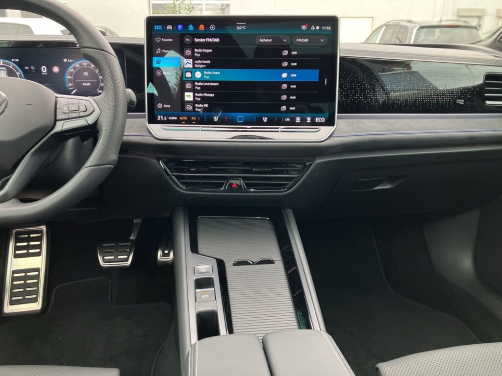 Passat Variant R-Line Signature 1,5 eHybrid DSG