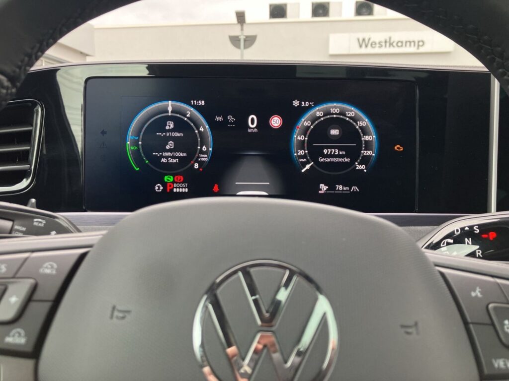 Passat Variant R-Line Signature 1,5 eHybrid DSG