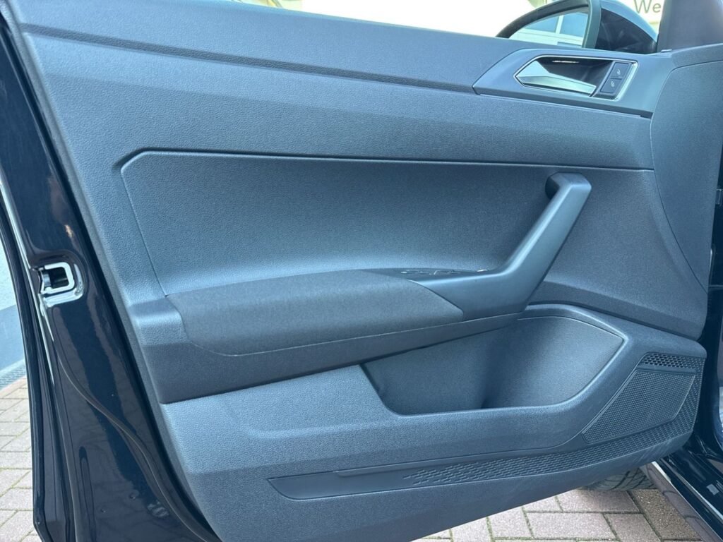 Taigo R-Line 1,0 TSI DSG Ganzj.Reifen IQ-Light K