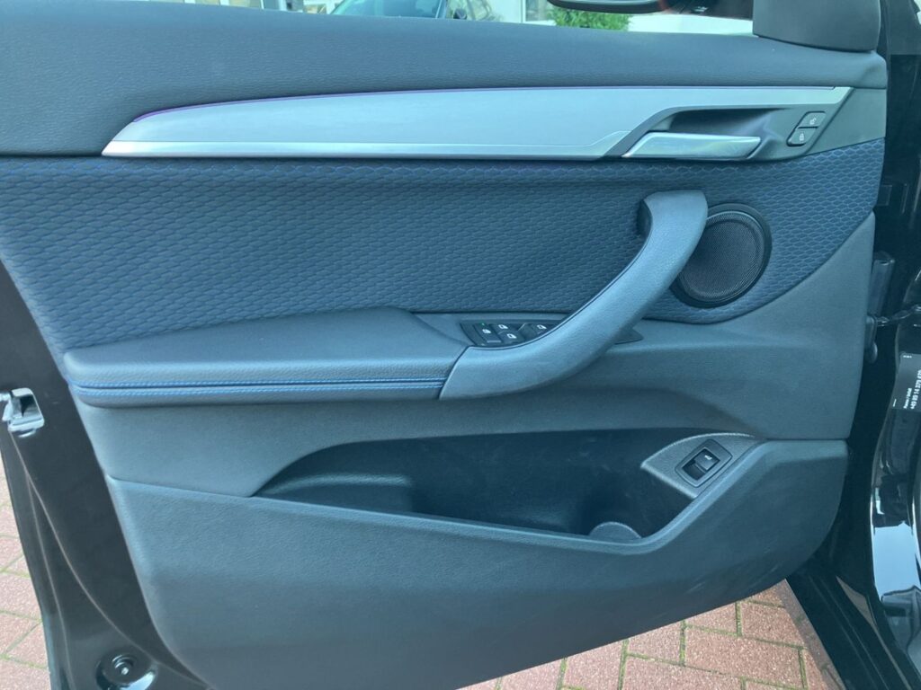 X1 sDrive 18 i M Sport Anh.Kpl.Kamera Led