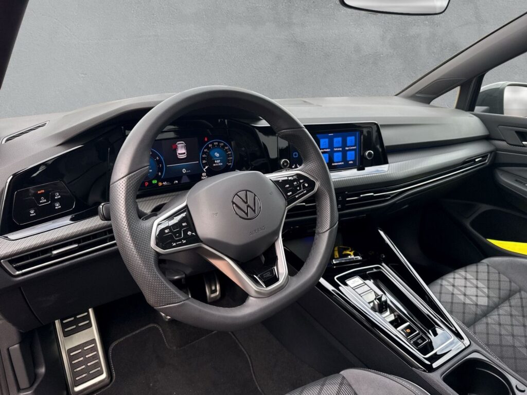 Golf R-Line 1,5 eTSI DSG Winterpaket Klimaaut. A