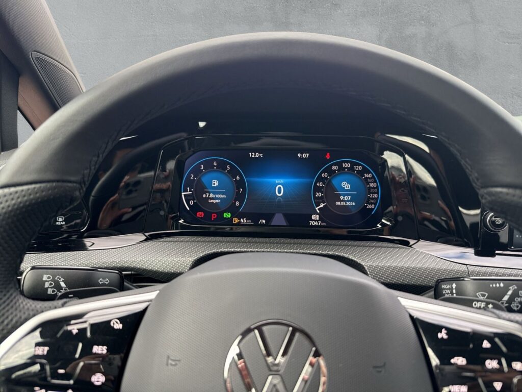 Golf R-Line 1,5 eTSI DSG Winterpaket Klimaaut. A