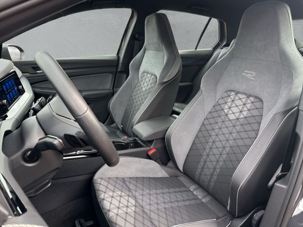 Golf R-Line 1,5 eTSI DSG Winterpaket Klimaaut. A