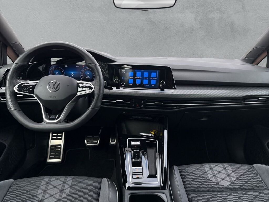 Golf R-Line 1,5 eTSI DSG Winterpaket Klimaaut. A