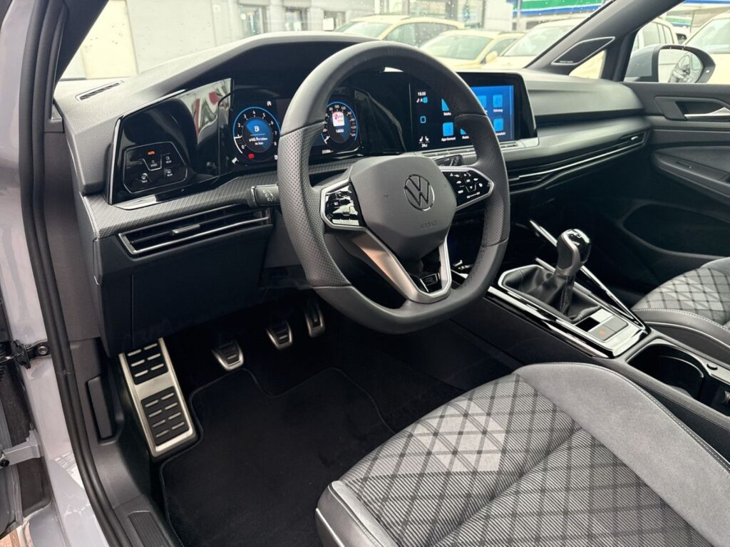 Golf R-Line -Line 1,5 TSI 18''Alu Led App-Connec