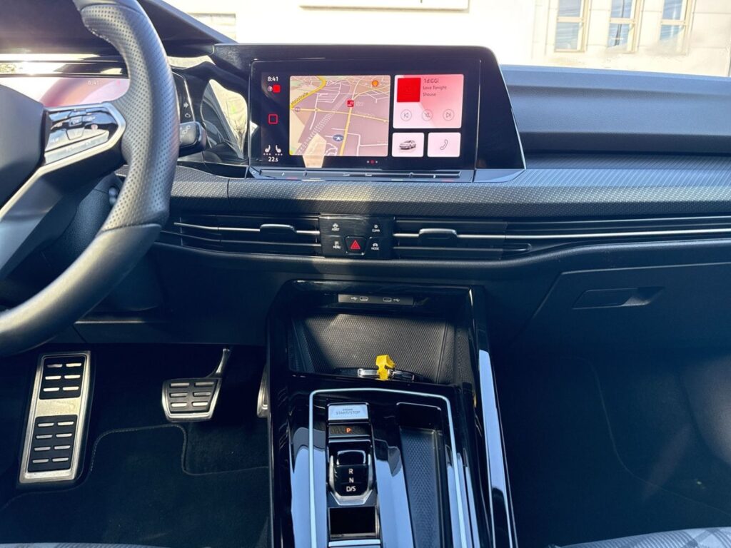 Golf R-Line -Line 2.0 TSI DSG Led-Plus Navi Abst