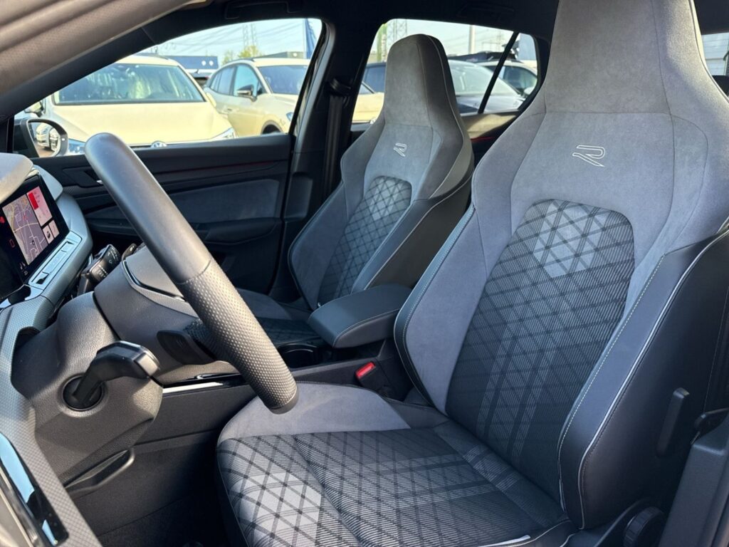 Golf R-Line -Line 2.0 TSI DSG Led-Plus Navi Abst