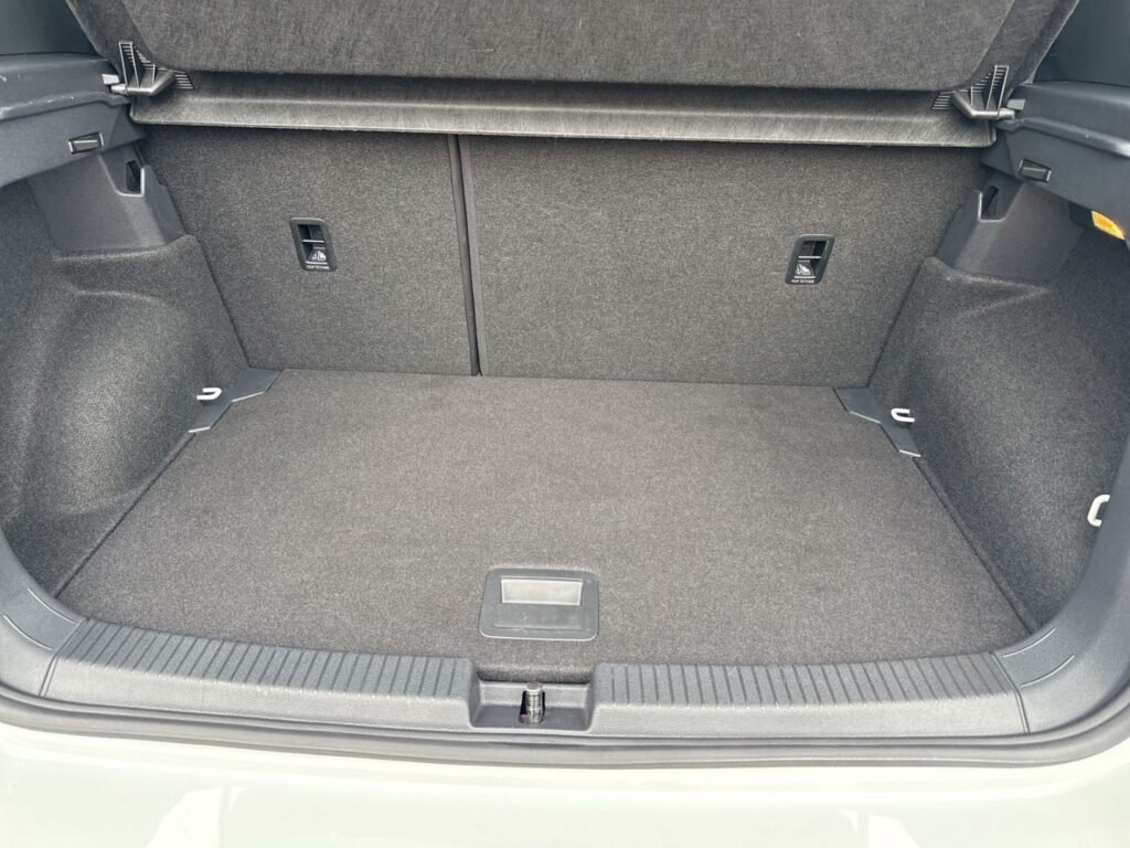 T-Cross R-Line 1.0 TSI DSG Led Navi Abstandstemp