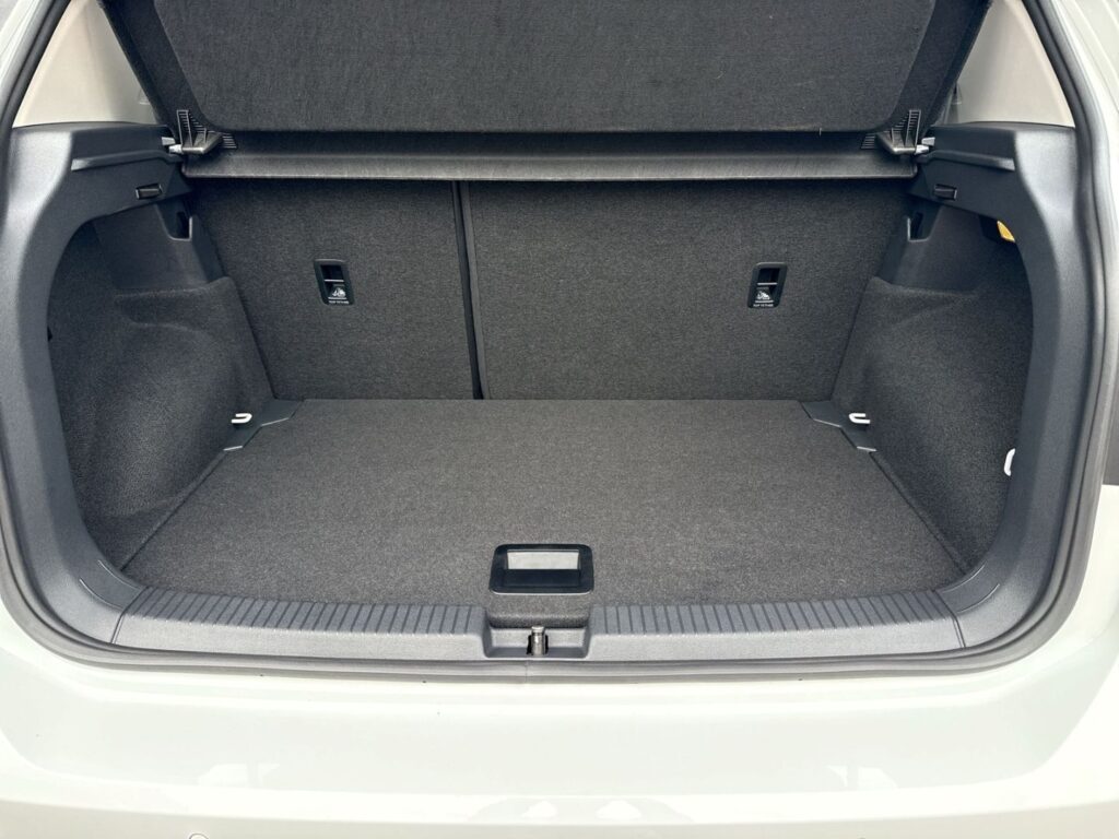 T-Cross Style 1.0 TSI DSG R-Line Led Navi Kamera