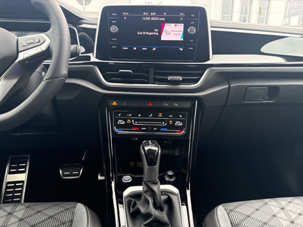 T-Roc R-Line 1.5 TSI DSG Ganzj.Reifen Kamera Led
