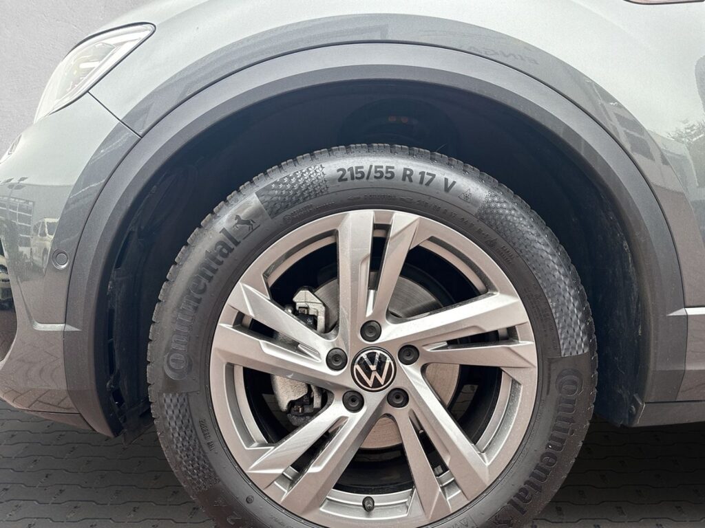 T-Roc R-Line 1.5 TSI DSG Ganzj.Reifen Kamera Led