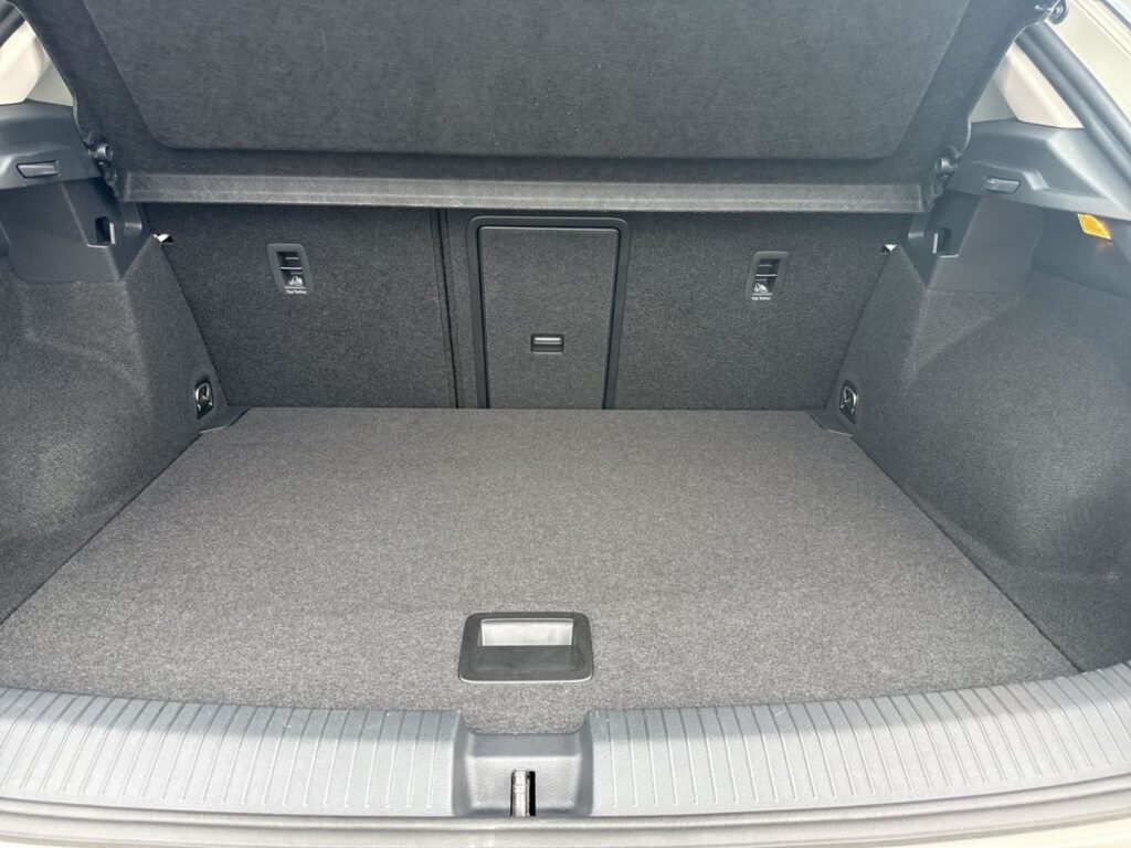 T-Roc Style 1.0 TSI 6-Gang Anh.Kpl. Ganzj.Reifen