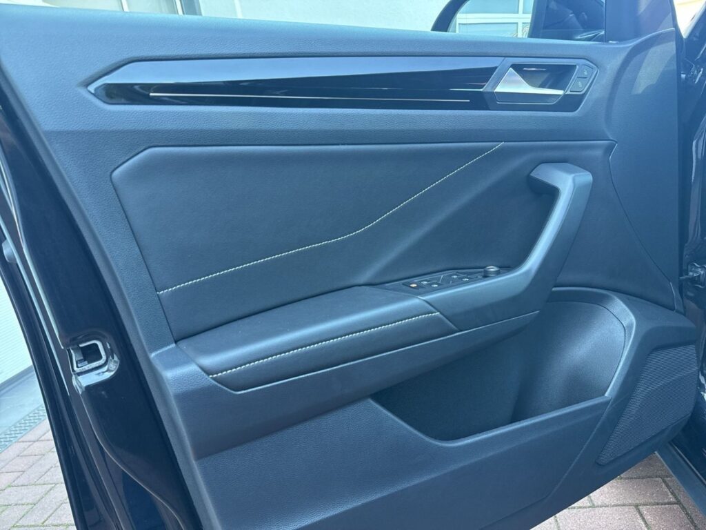 T-Roc Style 1.5 TSI DSG Black-Style Led-Plus Abs