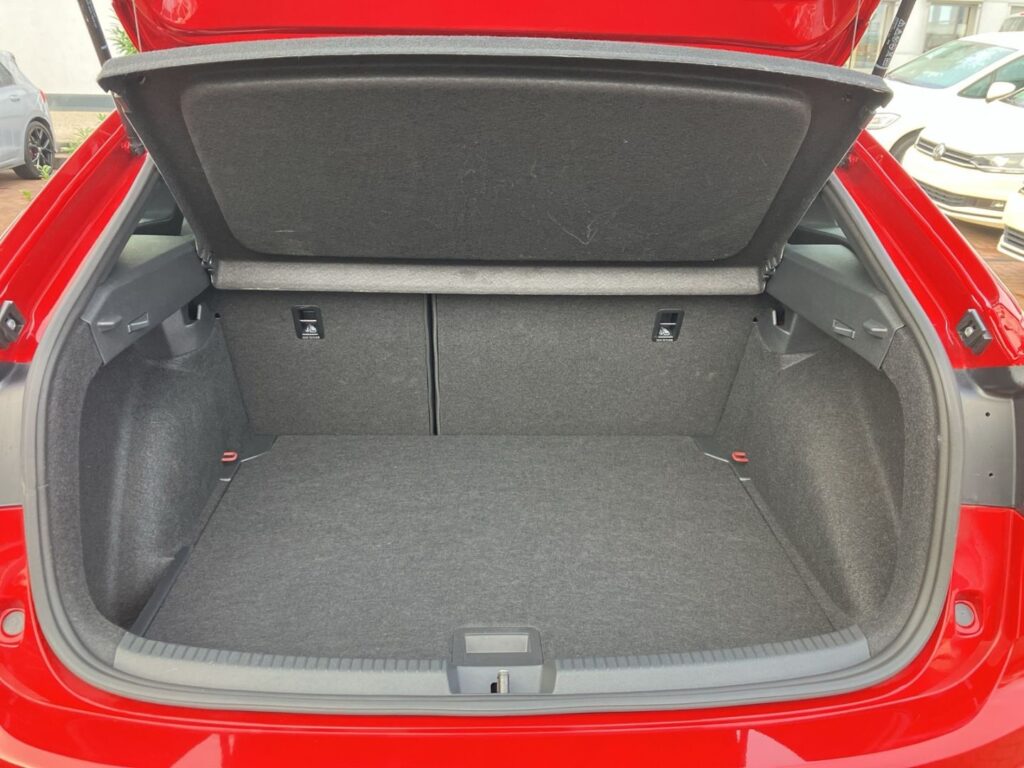 Taigo R-Line 1,0 TSI DSG Kamera IQ-Light-Matrix