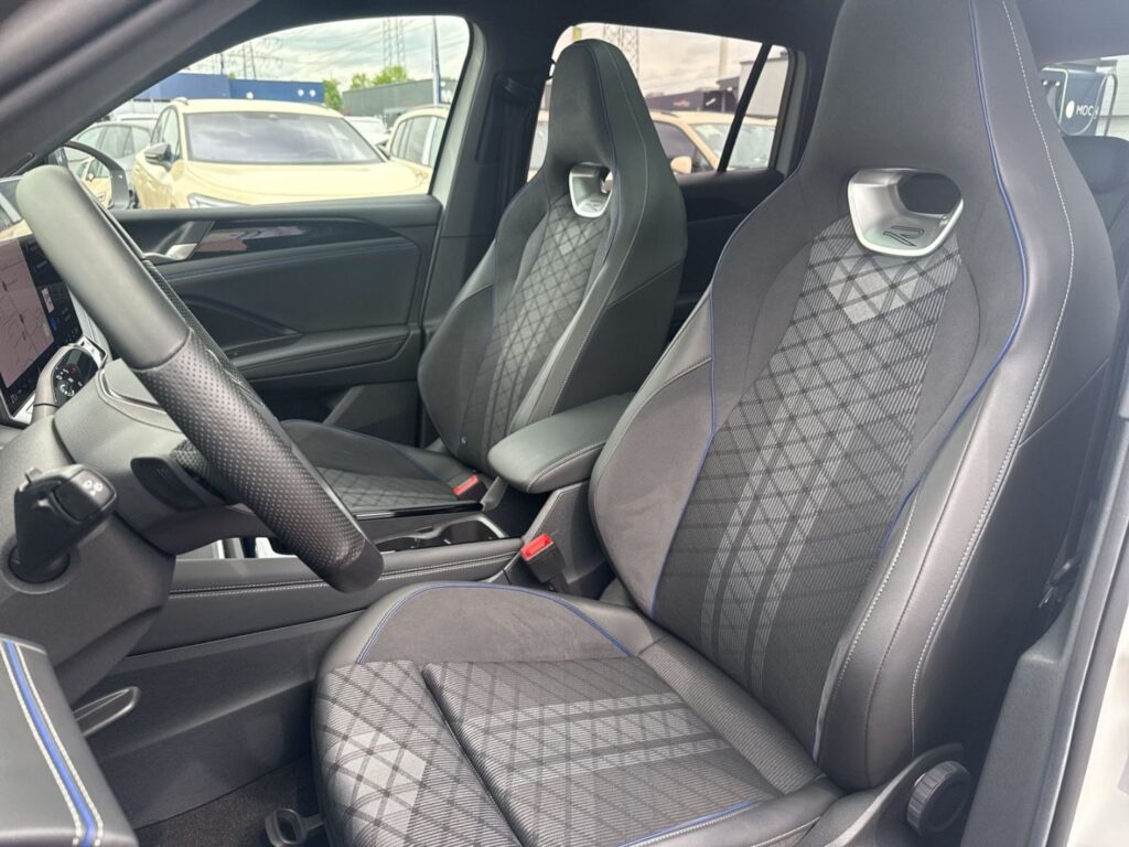 Tiguan R-Line 1,5 eTSI DSG Anh.Kpl Panodach Stan