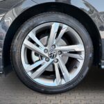 Golf R-Line 1,5 eTSI DSG Kamera Klimaaut.