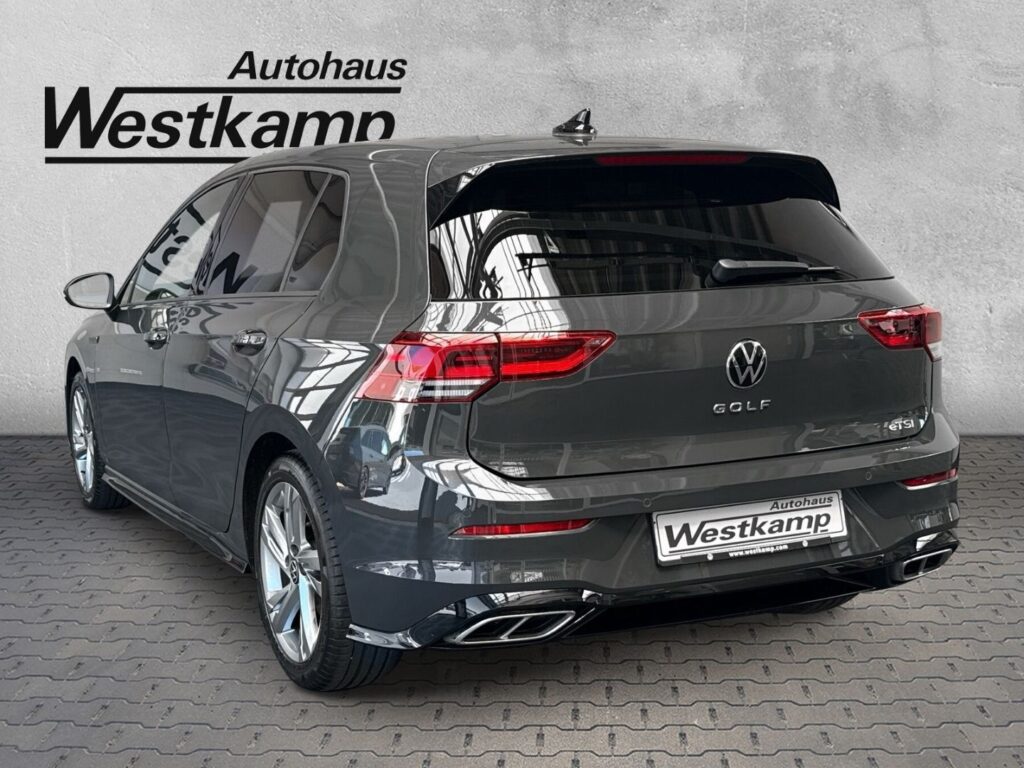 Golf R-Line 1,5 eTSI DSG Kamera Led Klimaaut.