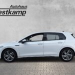 Golf VIII R-Line 1,5 eTSI DSG Kamera Navi