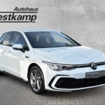 Golf VIII R-Line 1,5 eTSI DSG Kamera Navi