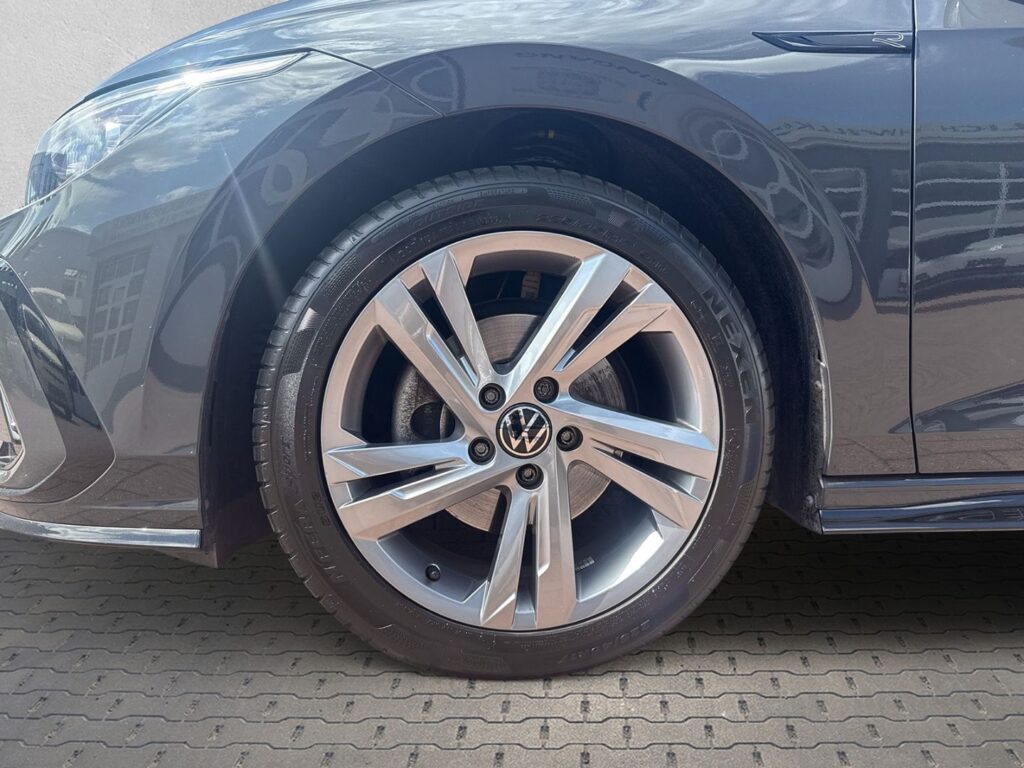 Golf VIII R-Line -Line 2,0 TDI DSG Led-Plus Kame
