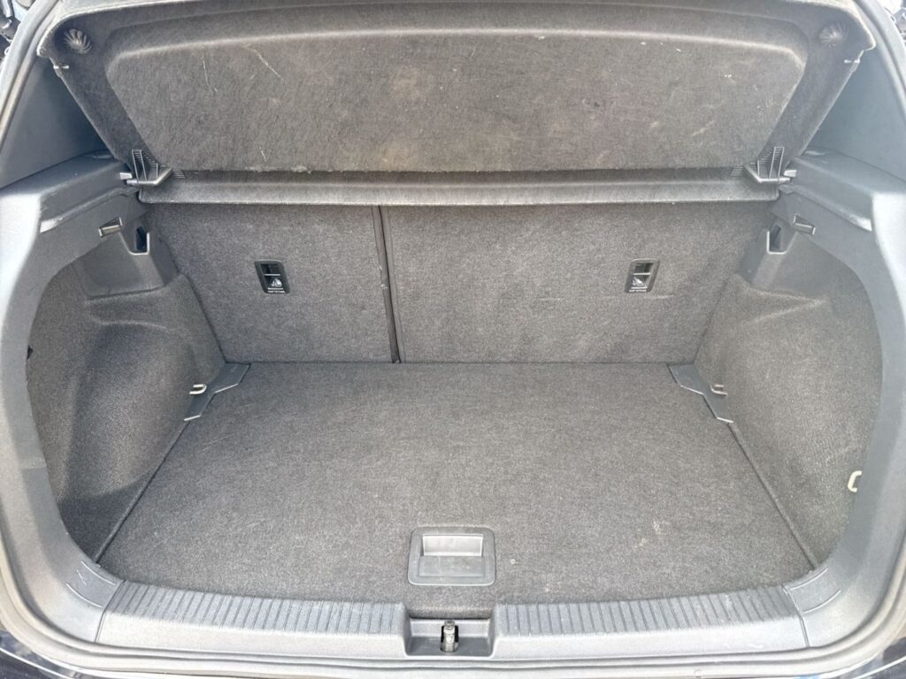 T-Cross R-Line 1.0 TSI DSG Led Navi 18''Alu