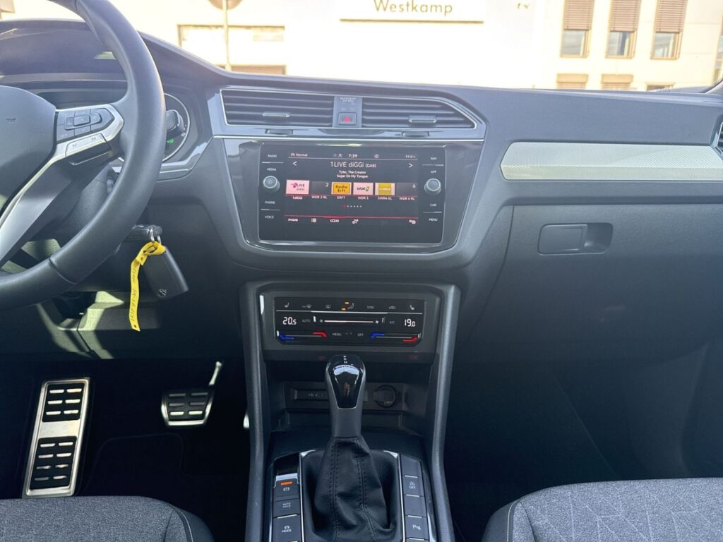 Tiguan Move 1,5 TSI DSG Anh.Kpl. Ganzj.Reifen Ka