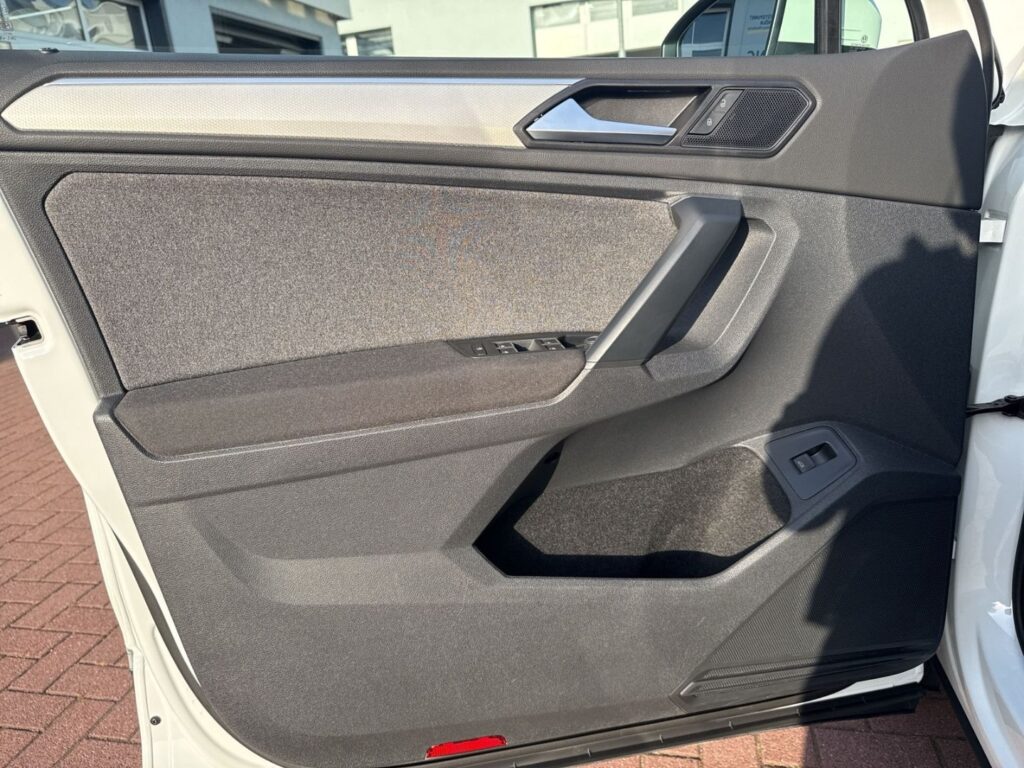 Tiguan Move 1,5 TSI DSG Anh.Kpl. Ganzj.Reifen Ka
