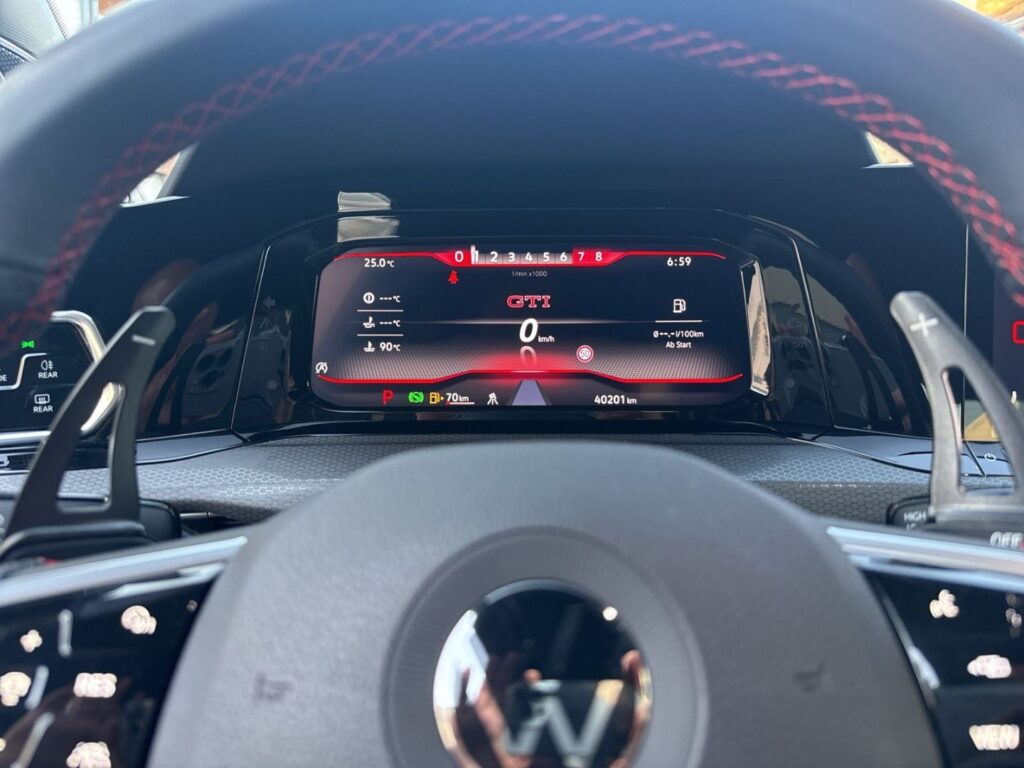 Golf Clubsport Edition 45 Panodach Akrapovic
