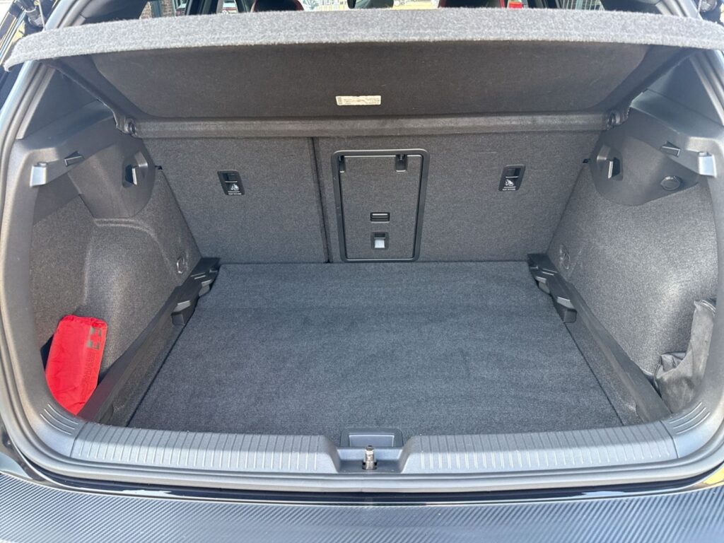 Golf Clubsport Edition 45 Panodach Akrapovic