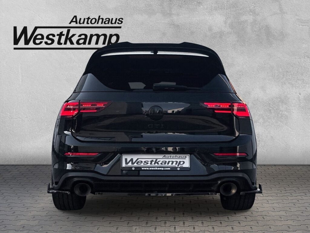 Golf Clubsport Edition 45 Panodach Akrapovic