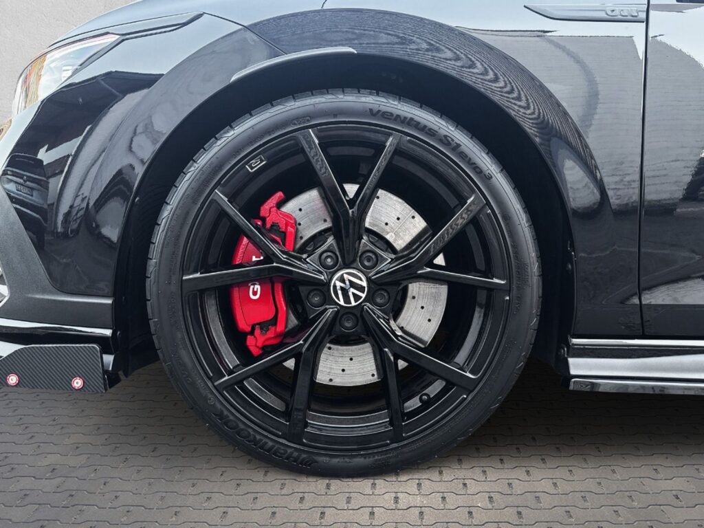 Golf Clubsport Edition 45 Panodach Akrapovic