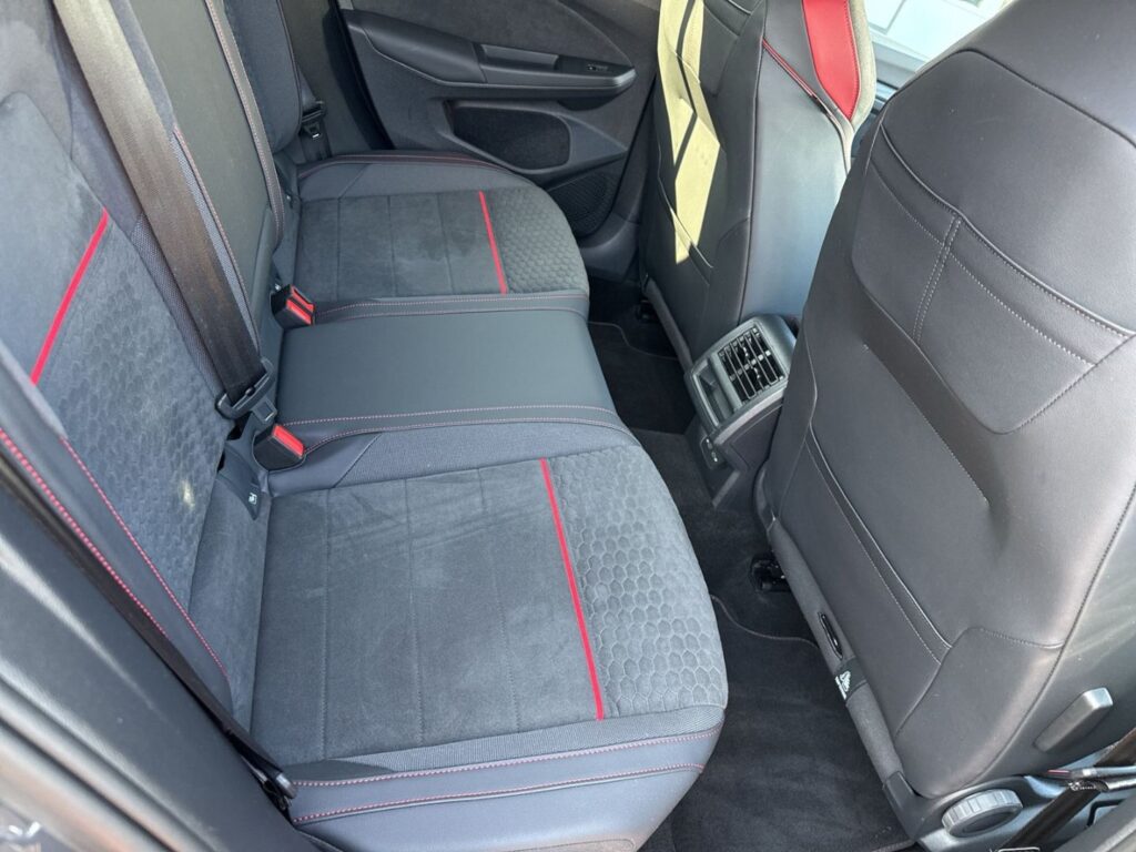 Golf GTI Clubsport 2,0 TSI DSG 19''Estoril Kamer