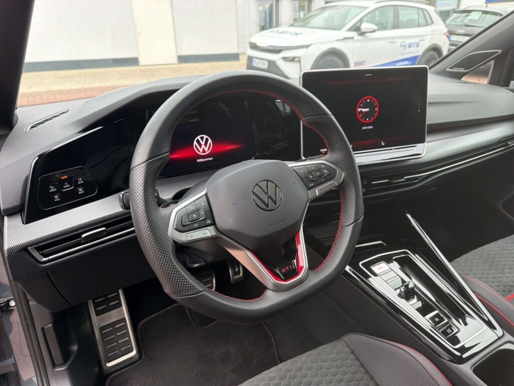 Golf GTI Clubsport 2,0 TSI DSG Black-Style Akrap