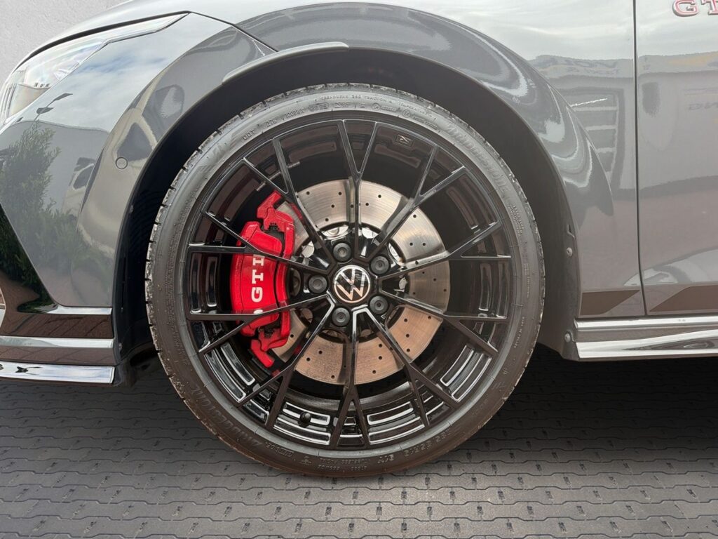 Golf GTI Clubsport 2,0 TSI DSG Black-Style Akrap