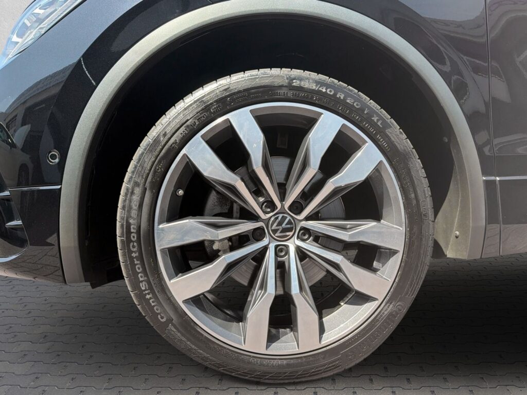 Tiguan Allspace R-Line 2,0 TSI DSG 4Motion AHK 7