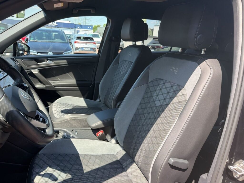 Tiguan Allspace R-Line 2,0 TSI DSG 4Motion AHK 7