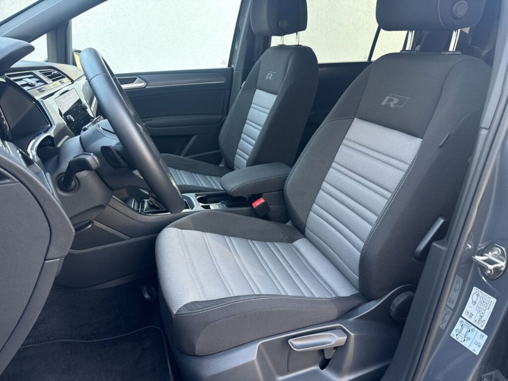 Touran Highline 1,5 TSI DSG R-Line Black-Style-P